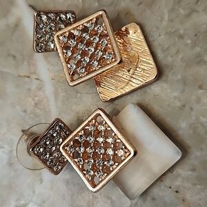 Woman's earrings